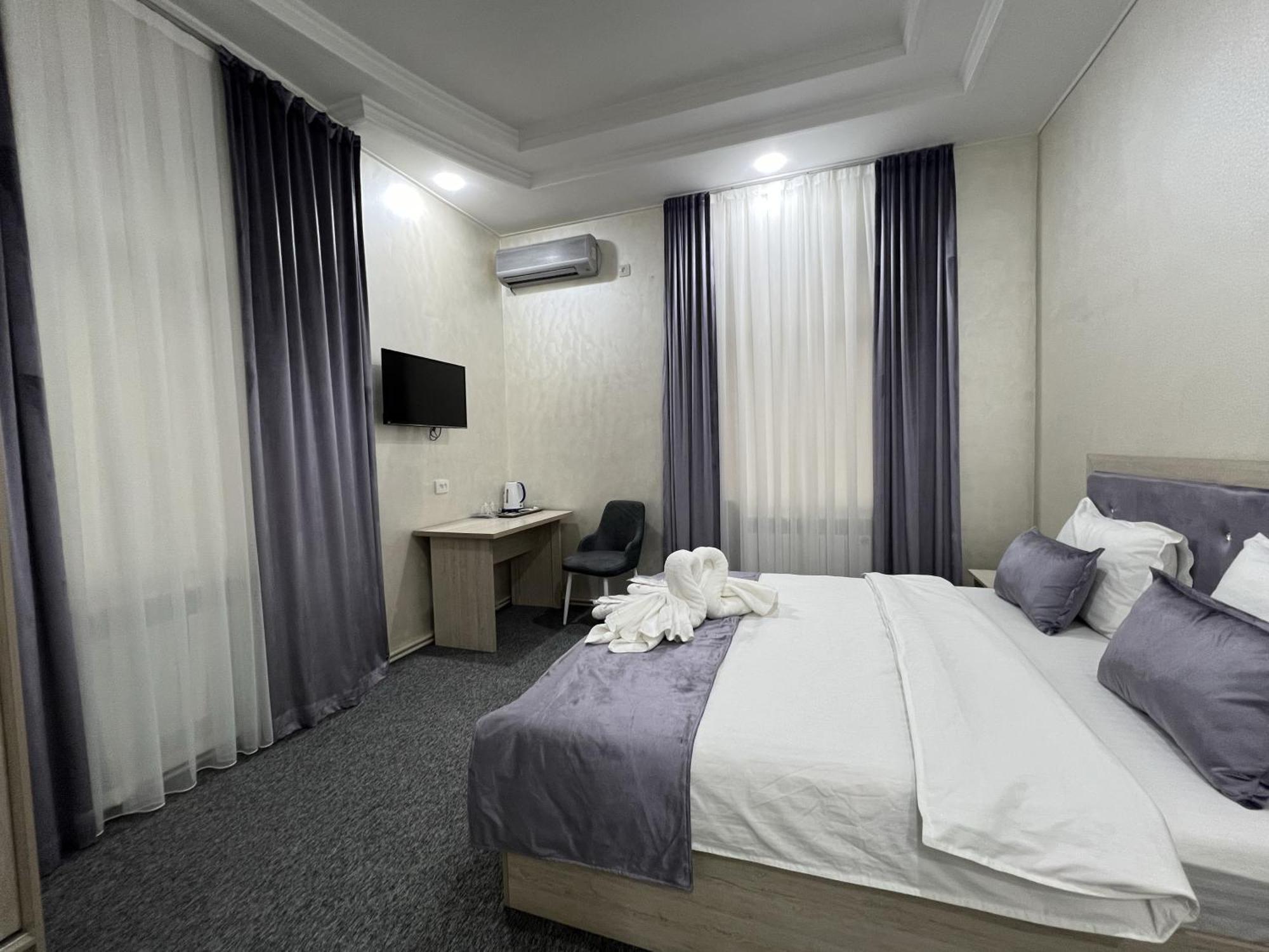 Art Tashkent Hotel エクステリア 写真